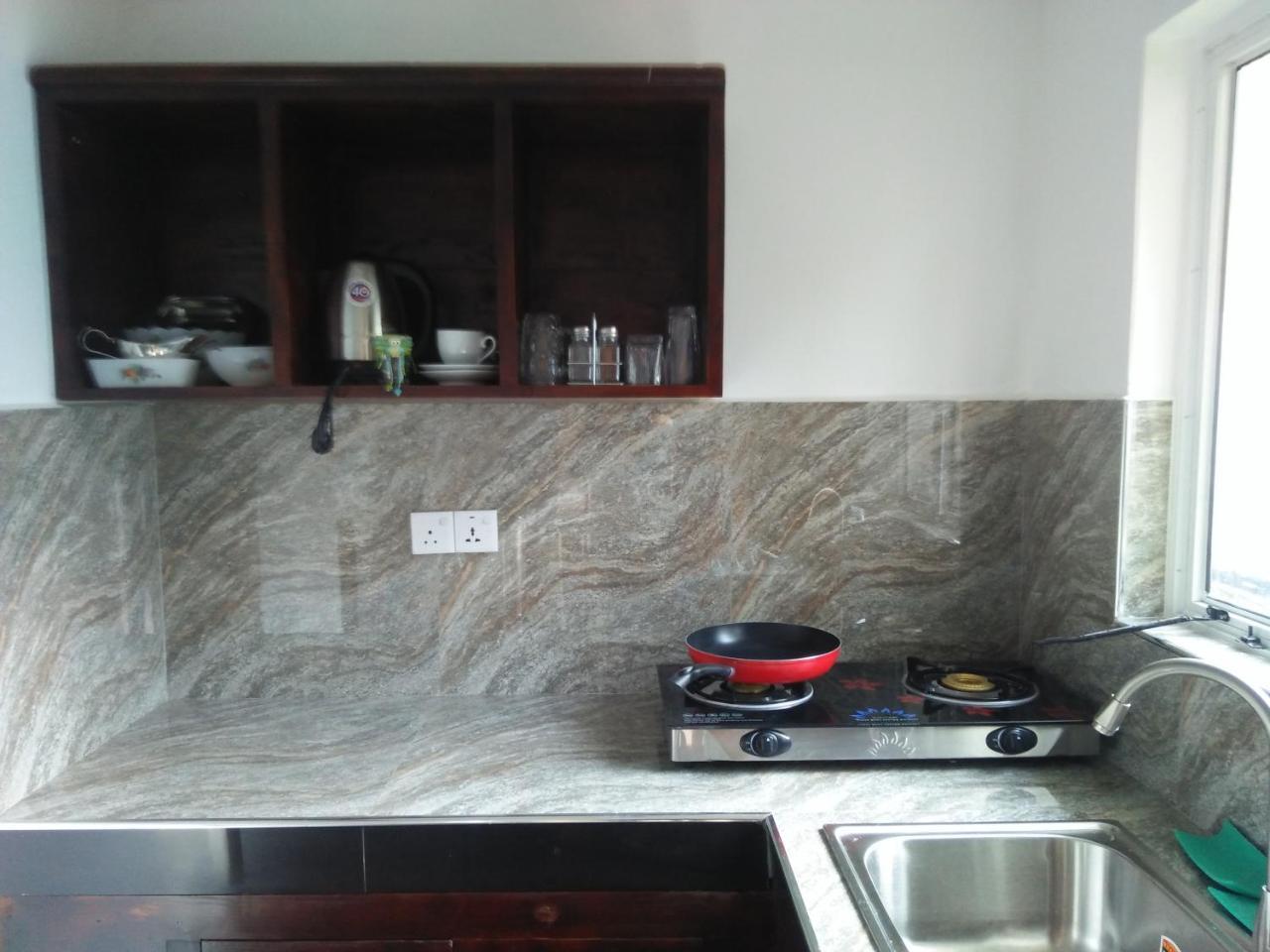 Living Home Негомбо Екстер'єр фото